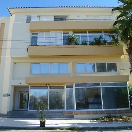 Double Room With Ensuite Bathroom At Datacom Building Nikosia Bagian luar foto