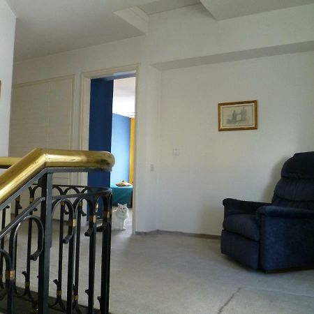 Double Room With Ensuite Bathroom At Datacom Building Nikosia Bagian luar foto